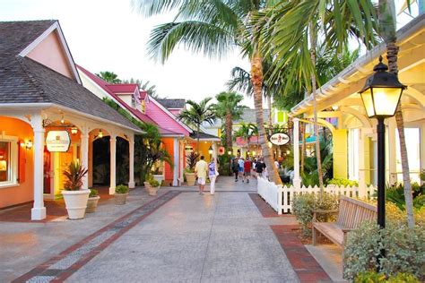 Atlantis Bahamas stores